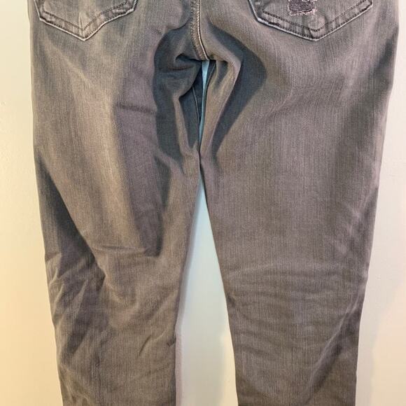 AMERICAN EAGLE Women’s Gray Airflex Athletic Skinny Distressed Jeans/Size 28x34 - Picture 13 of 13